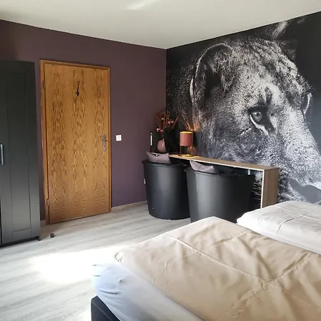 فندق مبيت وإفطار Landgasthof Zur Schmitte 3*