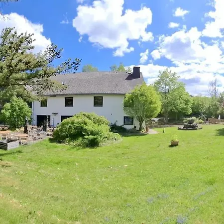 فندق مبيت وإفطار Landgasthof Zur Schmitte
