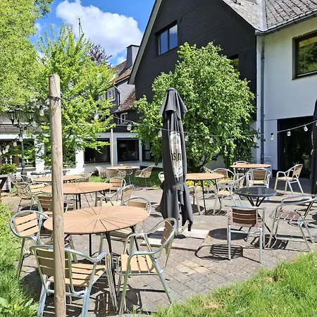 Landgasthof Zur Schmitte فندق مبيت وإفطار