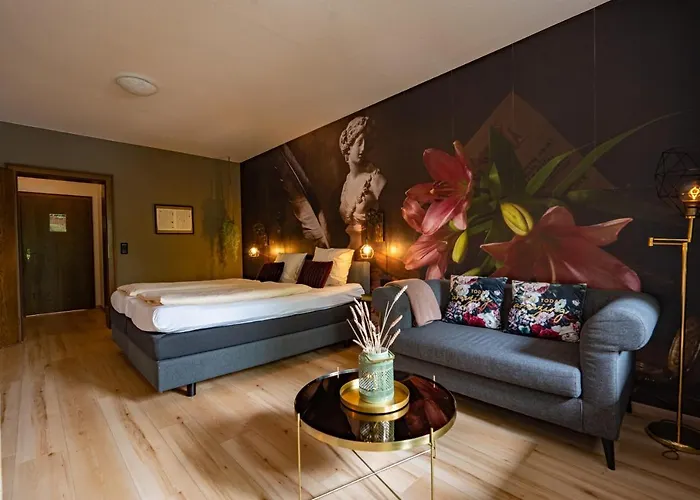 Zur Schmitte Frühstückspension 3*